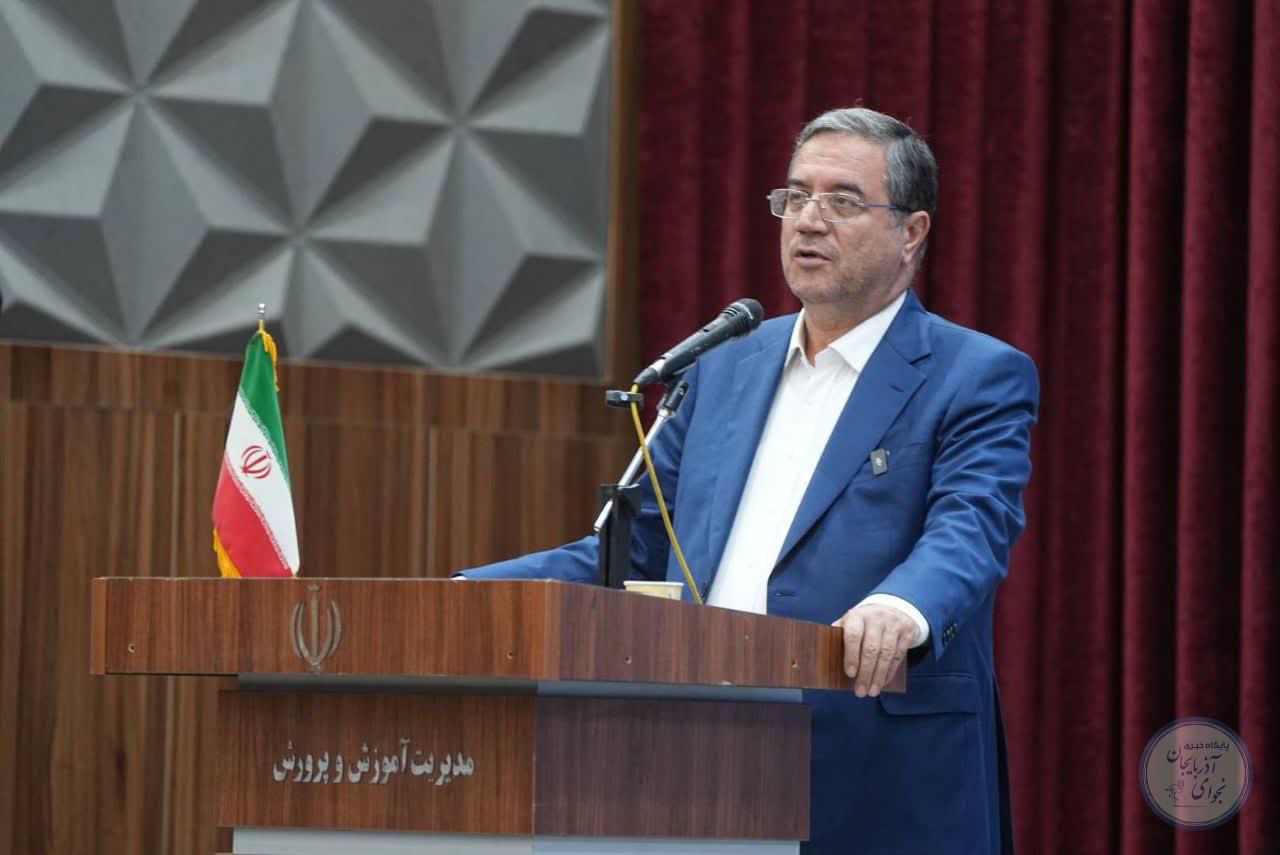 مسیر توسعه و موفقیت آذربایجان‌غربی از آموزش و پرورش می‌گذرد