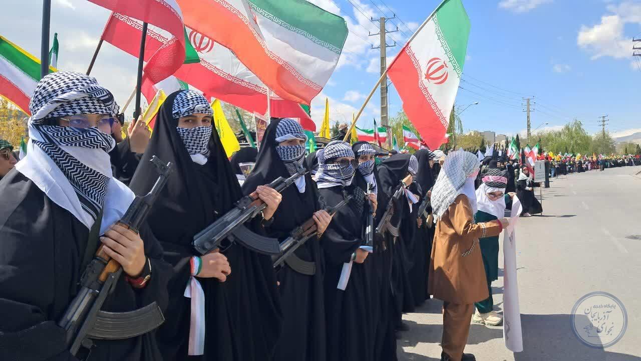 رزمایش دختران جان فدا در ارومیه برگزار شد