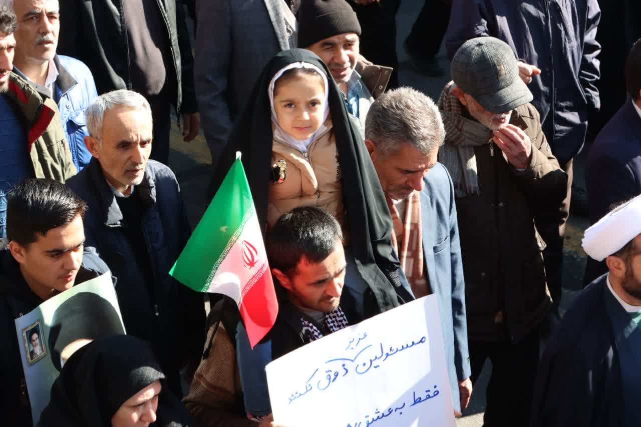 راهپیمایی-باشکوه-22-بهمن-در-ارومیه